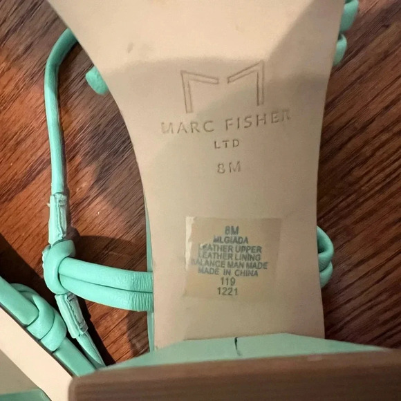 Marc Fisher LTD Giada Women's Green Leather Block Heeled Sandals Size 8M - Picture 12 of 13
